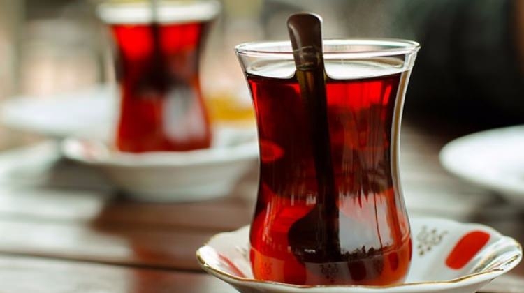 Siyah Çayın Faydaları ve Zararları Nelerdir? Siyah Çayın Faydaları ve Zararları Nelerdir?
