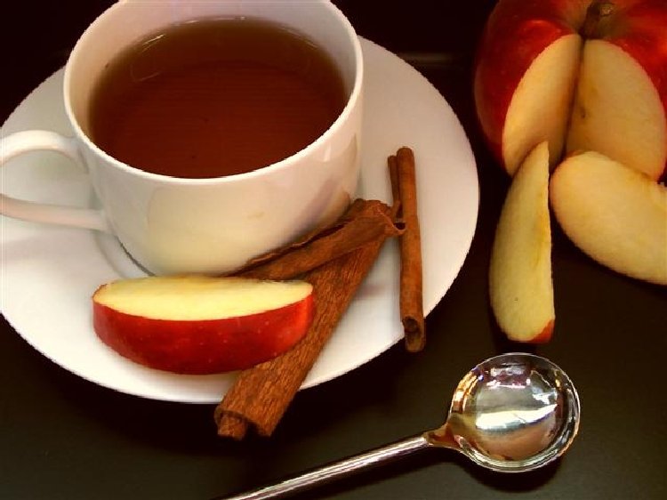 Tarçın Çayının Faydaları ve Zararları Nelerdir? Tarçın Çayının Faydaları ve Zararları Nelerdir?