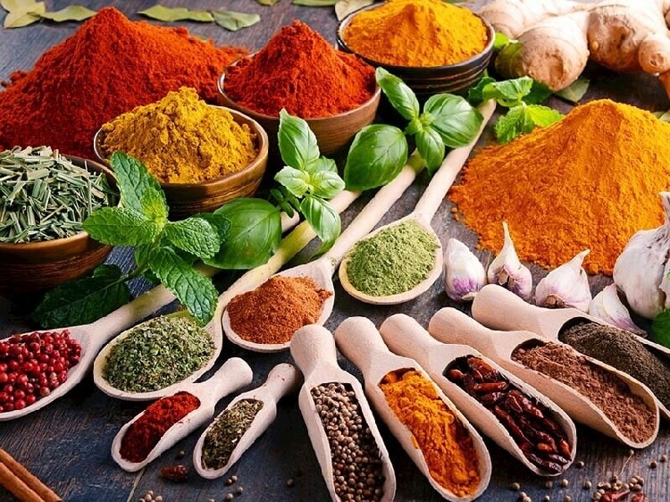 Önemli Baharat Çeşitleri Nelerdir? Önemli Baharat Çeşitleri Nelerdir?