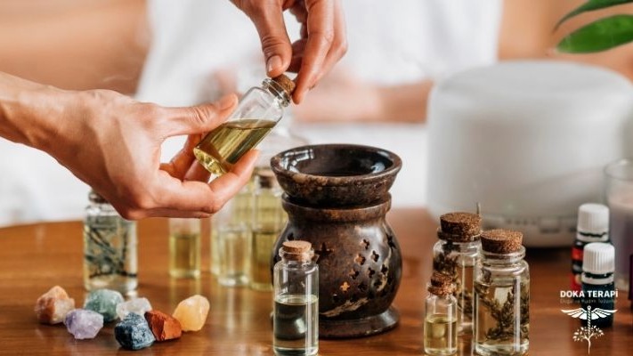 <a title='Bitkisel Yağlarla Doğal Masaj Tarifleri Nelerdir?' href='https://www.sorhocam.com/konu/5181/bitkisel-yaglarla-dogal-masaj-tarifleri-nelerdir'>Bitkisel</a> Yağlar İle Aromaterapi Deneyimi Bitkisel Yağlar İle Aromaterapi Deneyimi